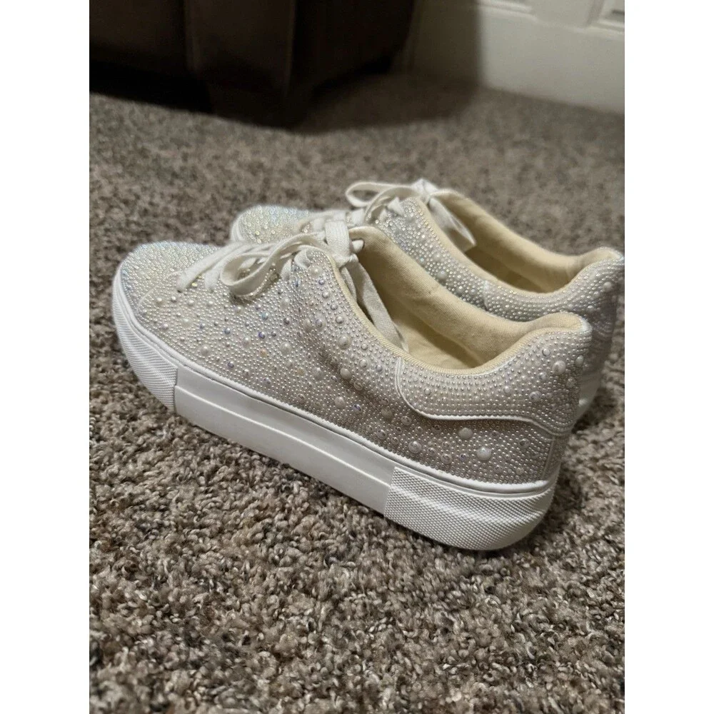 Betsey Johnson Sidny Pearl Rhinestone Platform Sneakers White Women’s Size 8